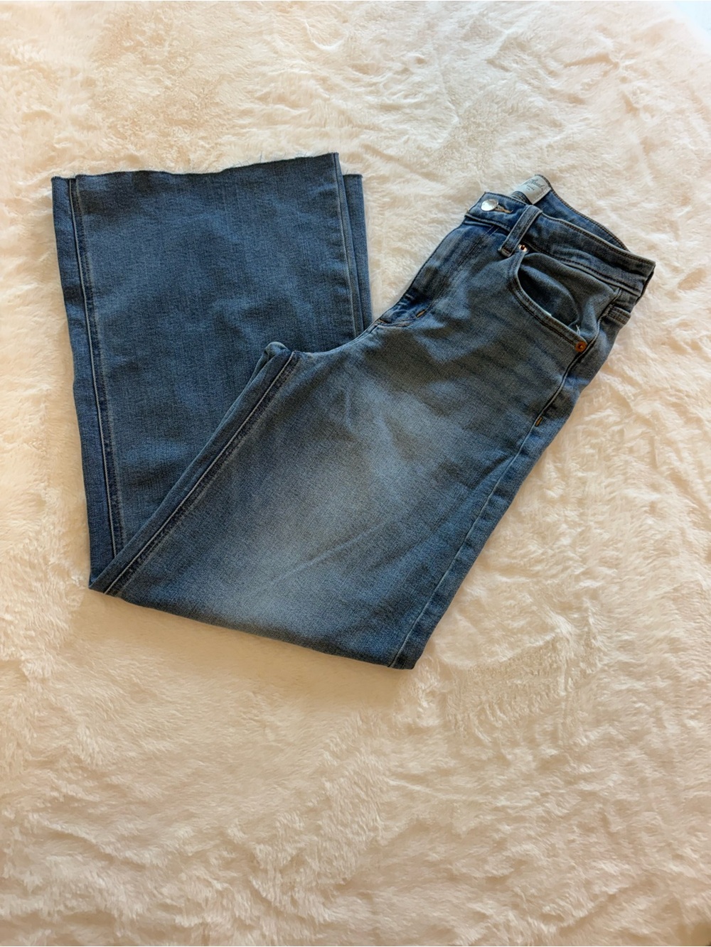 Universal Thread Women's Boot Cut Jeans in Medium Blue Wash